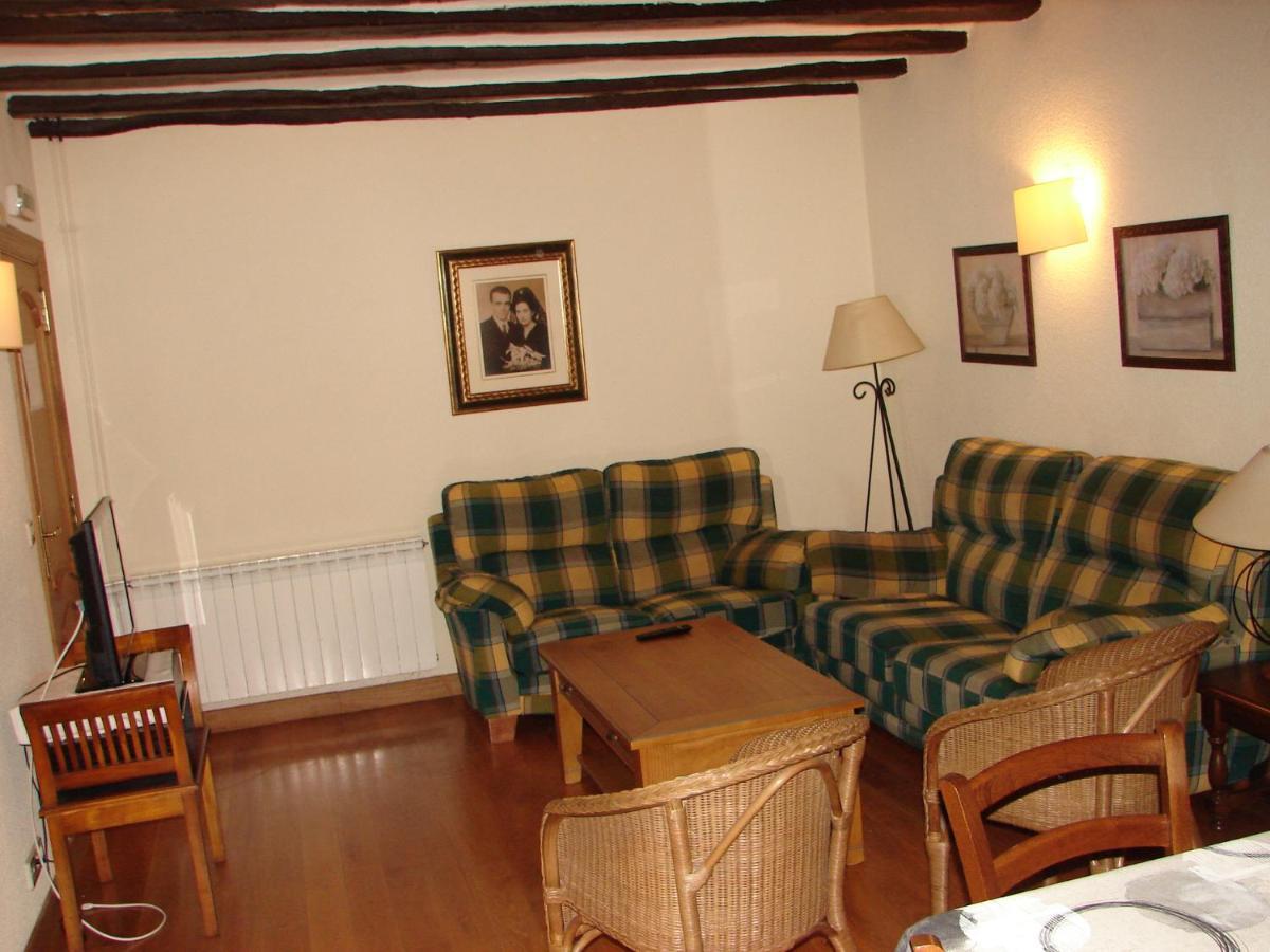 Apartamentos Lazkano I Y II Uharte-Arakil Экстерьер фото