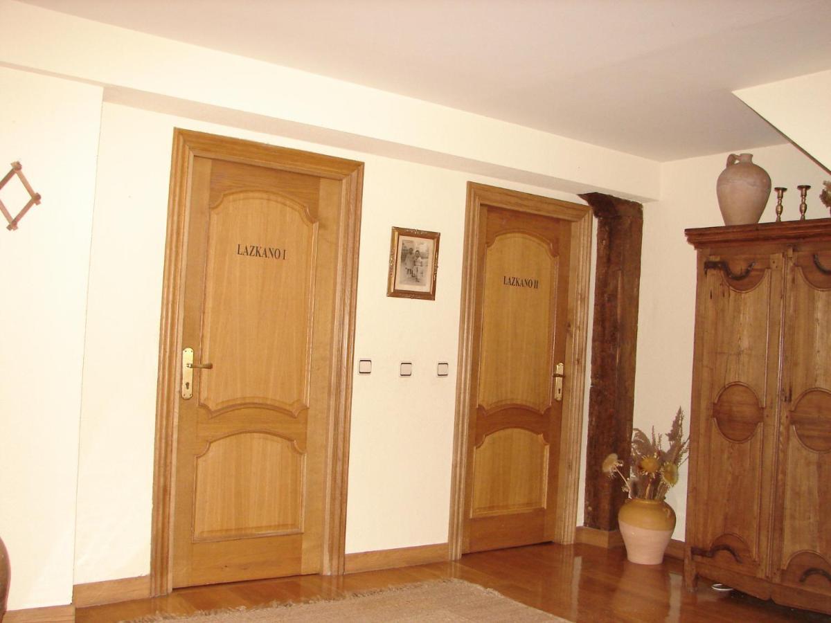 Apartamentos Lazkano I Y II Uharte-Arakil Экстерьер фото
