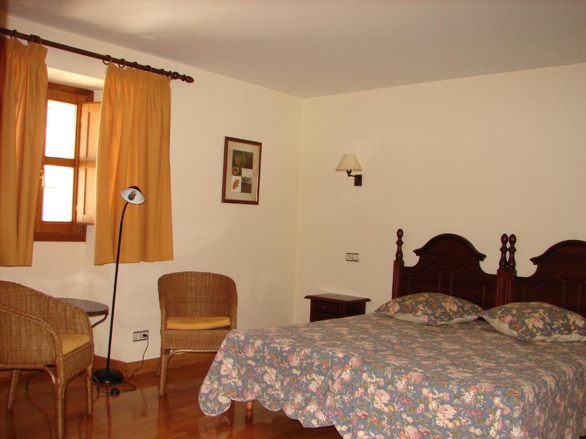 Apartamentos Lazkano I Y II Uharte-Arakil Экстерьер фото